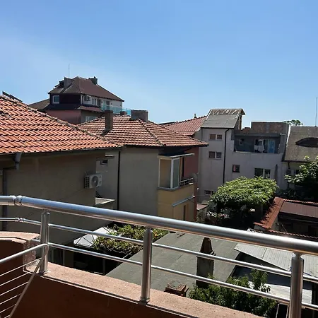 над плажа 茨雷沃